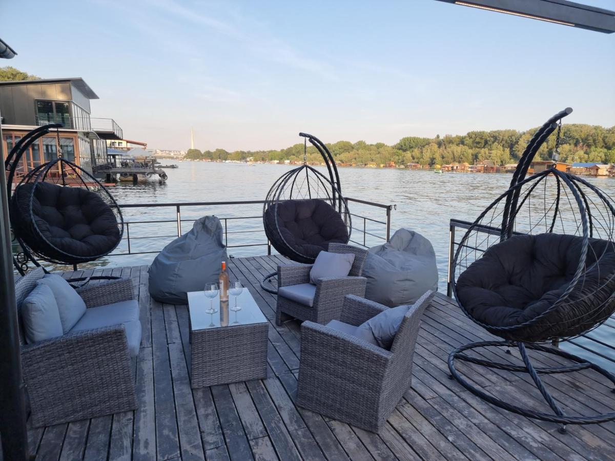 Swan Hotel Belgrade Luaran gambar